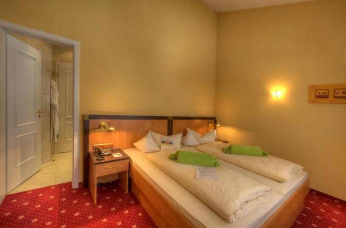 Koenigshof Hotel Resort 上施陶芬 客房 照片
