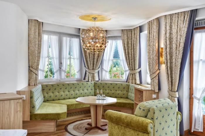 Koenigshof Hotel Resort 上施陶芬 客房 照片